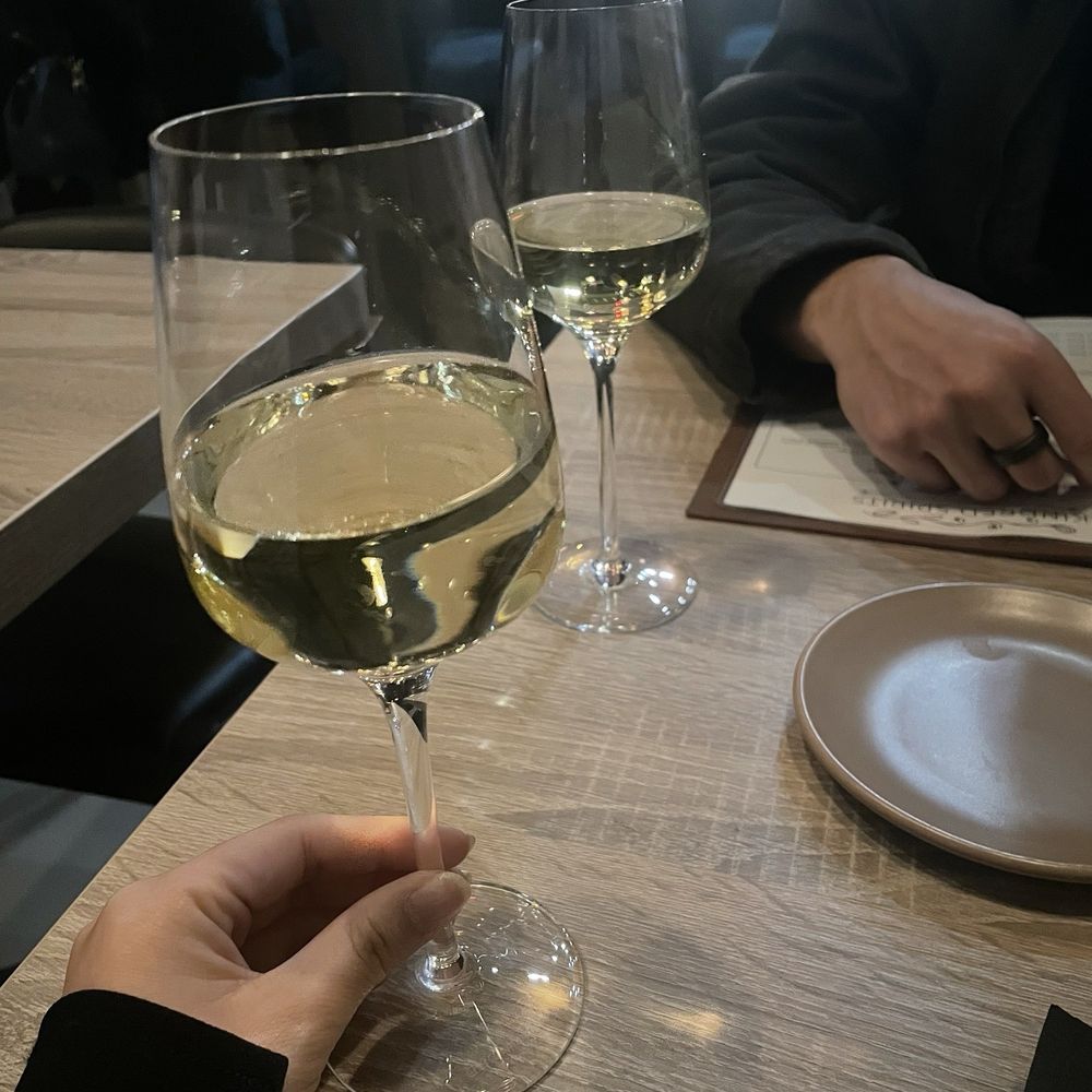 Kindred Spirits - Wine Bars Near Me - Valencia, California