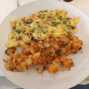 The Best Diner - California omelette - Diners Near Me - Suffern, New York The Best Diner - California omelette - Diners Near Me - Suffern, New York