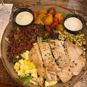 Region's 117 - cob salad - New American Near Me - Lake Frederick, Virginia
