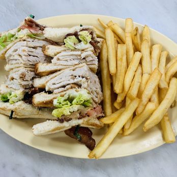The Camellia Grill - Club Meal Sandwich Lunch - American Near Me - New Orleans, Louisiana The Camellia Grill - Club Meal Sandwich Lunch - American Near Me - New Orleans, Louisiana