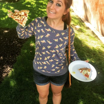 Phoenix Pizza Festival - Goat cheese, artichoke & roasted tomato pizza! - Pizza Near Me - Phoenix, Arizona Phoenix Pizza Festival - Goat cheese, artichoke & roasted tomato pizza! - Pizza Near Me - Phoenix, Arizona