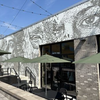 The Salty Donut - Outdoor seating and mural - Donuts Near Me - Nashville, Tennessee The Salty Donut - Outdoor seating and mural - Donuts Near Me - Nashville, Tennessee