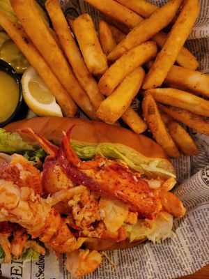 Quahog Republic Whaler's Tavern by null