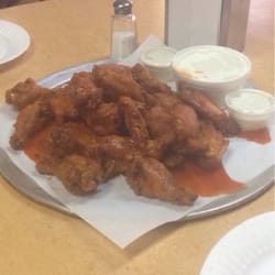 Long Wong's - 25 honey hot wings!