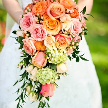 Avante Gardens - Cathy did beautiful work. -7/7/12 wedding - Florists Near Me - Santa Ana, California