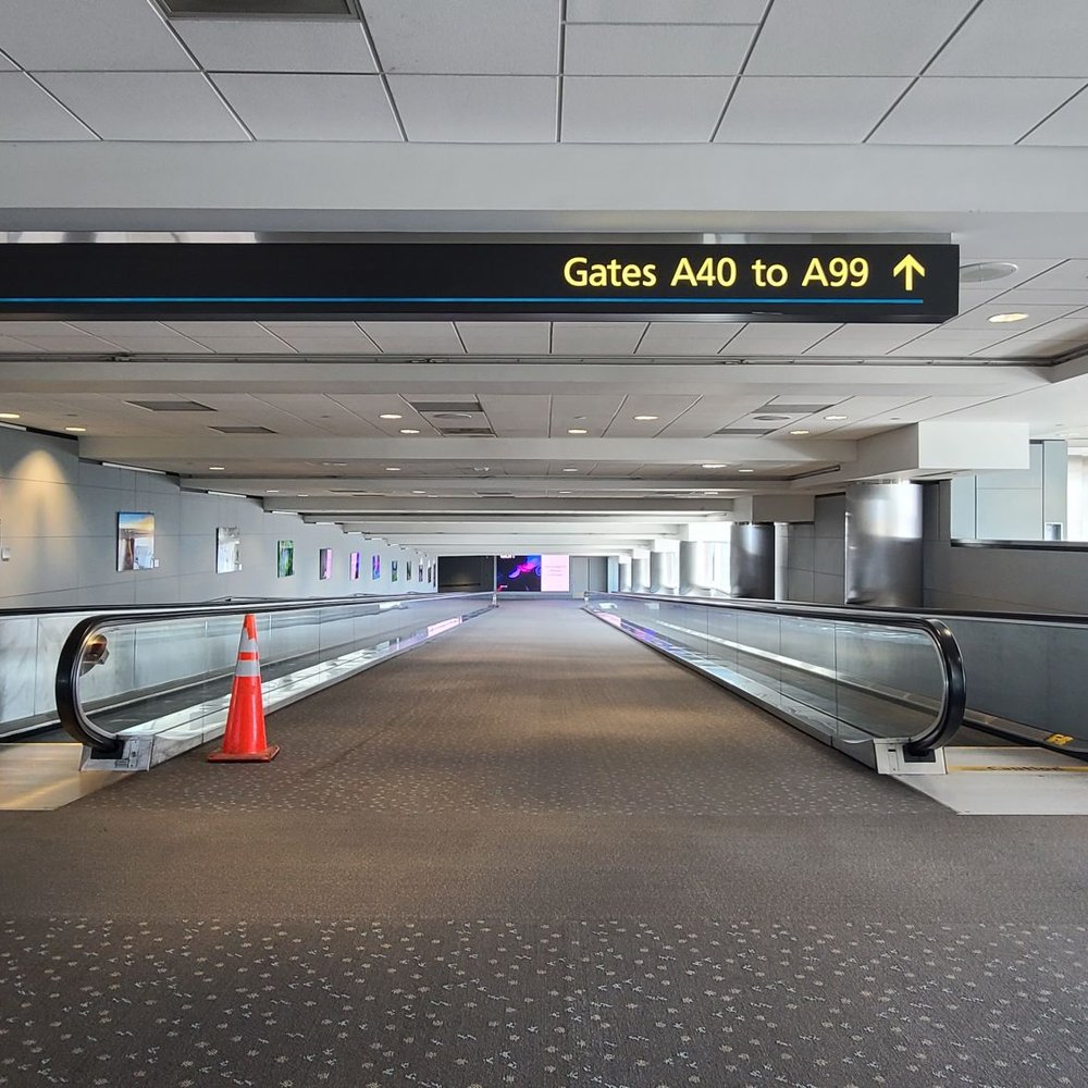 Elrey B Jeppesen Terminal - Travelators (Horizontal Moving Walkways) 07-13-2022 - Airport Terminals Near Me Elrey B Jeppesen Terminal - Travelators (Horizontal Moving Walkways) 07-13-2022 - Airport Terminals Near Me