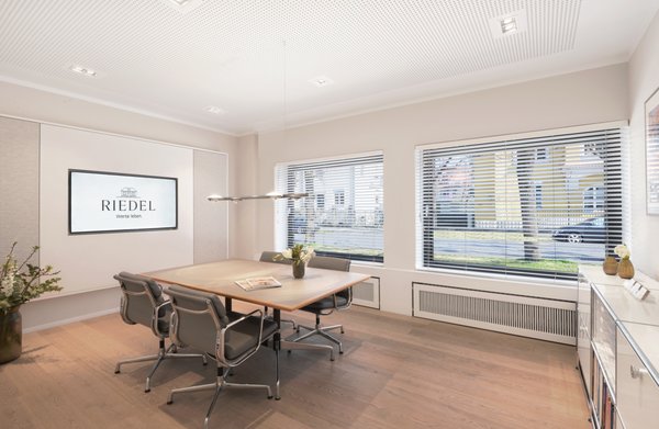 Riedel Immobilien Gmbh Real Estate Agents Tizianstrasse 50 Neuhausen Nymphenburg Munchen Bayern Germany Phone Number Yelp