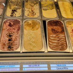 Le Quartier Bakery & Cafe - Meridian Park - Gelato display
