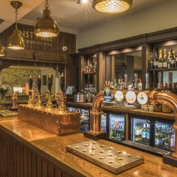 The Fox Inn - Happy Hours, local ales, seasonal drinks and events all hosted here at our bar and restaurant.