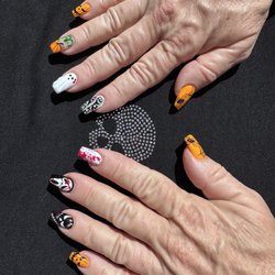 Lux Nails Spa - Nails