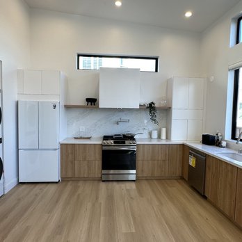 Oscar Hardwood Floor - SPC luxury vinyl B2 - Flooring Near Me - Hayward, California Oscar Hardwood Floor - SPC luxury vinyl B2 - Flooring Near Me - Hayward, California