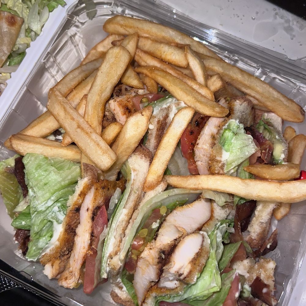 Louis Burgers III - Burgers Near Me - Long Beach, California Louis Burgers III - Burgers Near Me - Long Beach, California