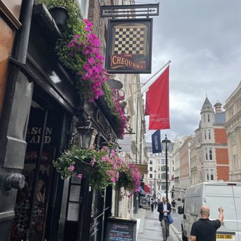 Chequers - Coffee & Tea Near Me - London, XGL Chequers - Coffee & Tea Near Me - London, XGL