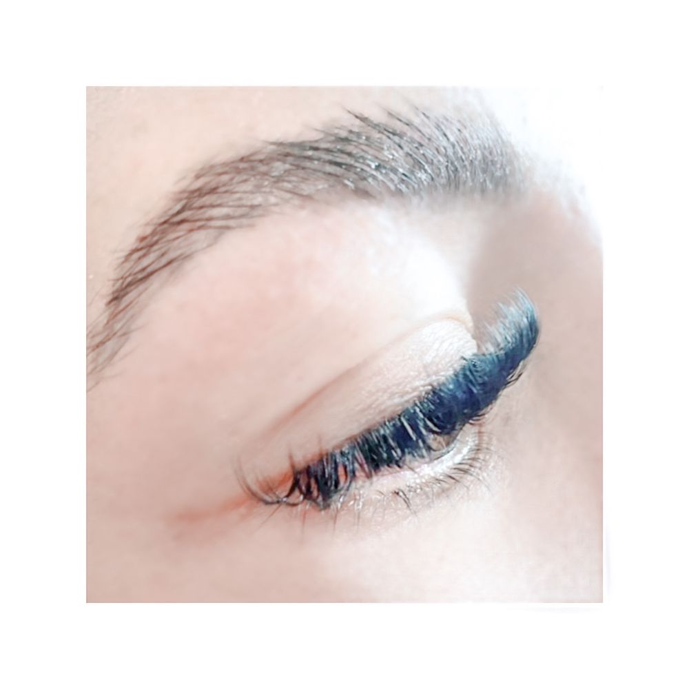 M BellaShae Skin & Lash Logo