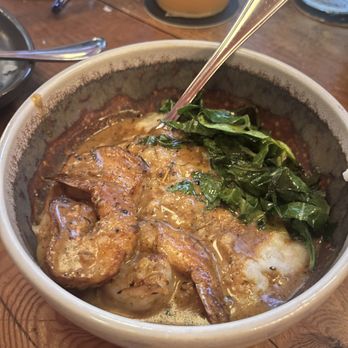 Bourbon & Baker - shrimp and grits - Cocktail Bars Near Me - Manhattan, Kansas