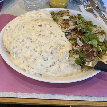 Phoenix Diner - Creamed Chip Beef, Home fries - Breakfast & Brunch Near Me - Absecon, New Jersey