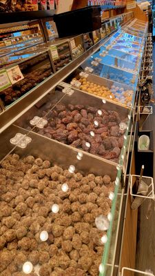 Nuts Factory by null