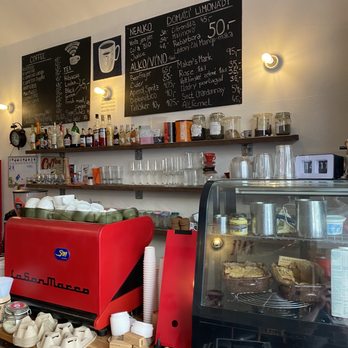 Kafe v Klidu - Counter - Cafes Near Me - Prague, Puerto Rico Kafe v Klidu - Counter - Cafes Near Me - Prague, Puerto Rico
