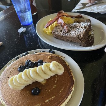 Slappy Cakes - Blueberry pancakes banana bread French toast - Breakfast & Brunch Near Me - Lahaina, Hawaii Slappy Cakes - Blueberry pancakes banana bread French toast - Breakfast & Brunch Near Me - Lahaina, Hawaii