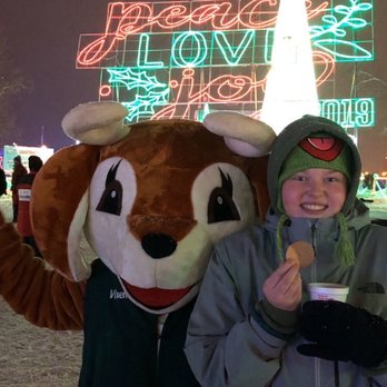 Bentleyville - Tours Near Me - Duluth, Minnesota