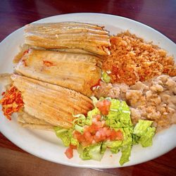 Jefe's Cantina - Chicken Tamales with beans and rice
