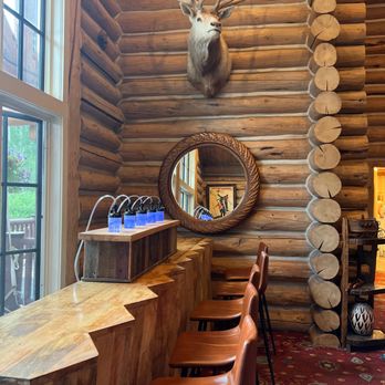 Peak Oxygen - We Come to You!

Book our mobile oxygen bar fro events, parties, or personal sessions. Breath Easy At Altitude! - Oxygen Bars Near Me