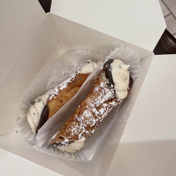 Bisnonna Bakeshop - Classic cannoli - Bakeries Near Me - Fairfax, Virginia