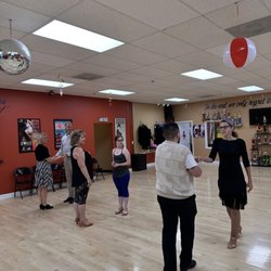 Fred Astaire Dance Studios - Bachata Group Class