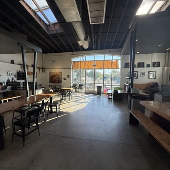 Tupelo Coffee House - Inside - Coffee & Tea Near Me - Sacramento, California