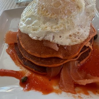 Modern General Feed and Seed - Red pepper Sonoracakes - Cafes Near Me - Santa Fe, New Mexico