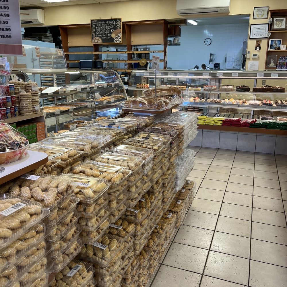 Select Bakery - a variety of pastries on display - Bakeries Near Me - East York, Ontario Select Bakery - a variety of pastries on display - Bakeries Near Me - East York, Ontario