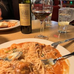 Fratelli's Italian Grille - Great food! Great wine!!