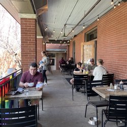 Frothy Monkey - Front porch
