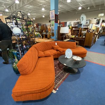 Atomic Antiques - Antiques Near Me - Madison, Wisconsin