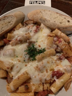 Fellini's by null