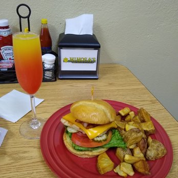 Mimosa's - Grilled chicken sandwich with breakfast potatoes - Breakfast & Brunch Near Me - Englewood, Florida