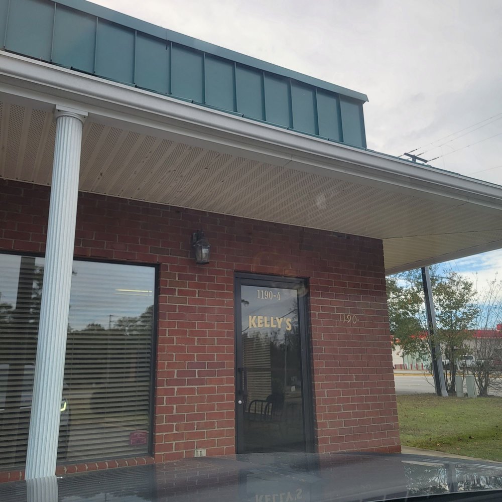 KELLY’S BARBER SHOP Updated August 2024 1190 Old W Liberty St