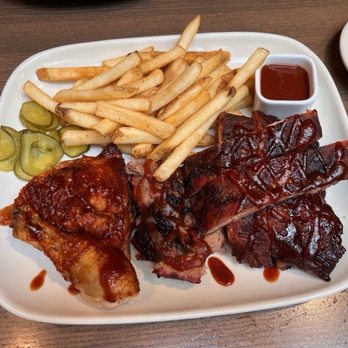 Jack Stack Barbecue - Martin City - Kansas City Combo Choose 3 - Barbeque Near Me - Kansas City, Missouri