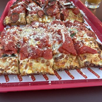 De La Nonna Big Bear - Marg pizza - Pizza Near Me - Big Bear Lake, California De La Nonna Big Bear - Marg pizza - Pizza Near Me - Big Bear Lake, California