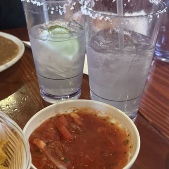 Chava's Mexican Restaurant - Two margaritas and delicious salsa - Mexican Near Me - Saint Louis, Missouri Chava's Mexican Restaurant - Two margaritas and delicious salsa - Mexican Near Me - Saint Louis, Missouri