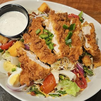 The Tangled Wood - Southwest chicken salad with sweet croutons and house ranch dressing - Gastropubs Near Me - Bettendorf, Iowa The Tangled Wood - Southwest chicken salad with sweet croutons and house ranch dressing - Gastropubs Near Me - Bettendorf, Iowa