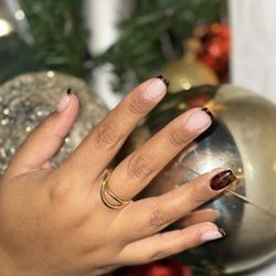 Dream Nails & Spa - Builder gel manicure with a tortoise shell design