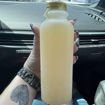 Mr Bill BBQ - Pineapple juice - Food Trucks Near Me - Fort Lauderdale, Florida
