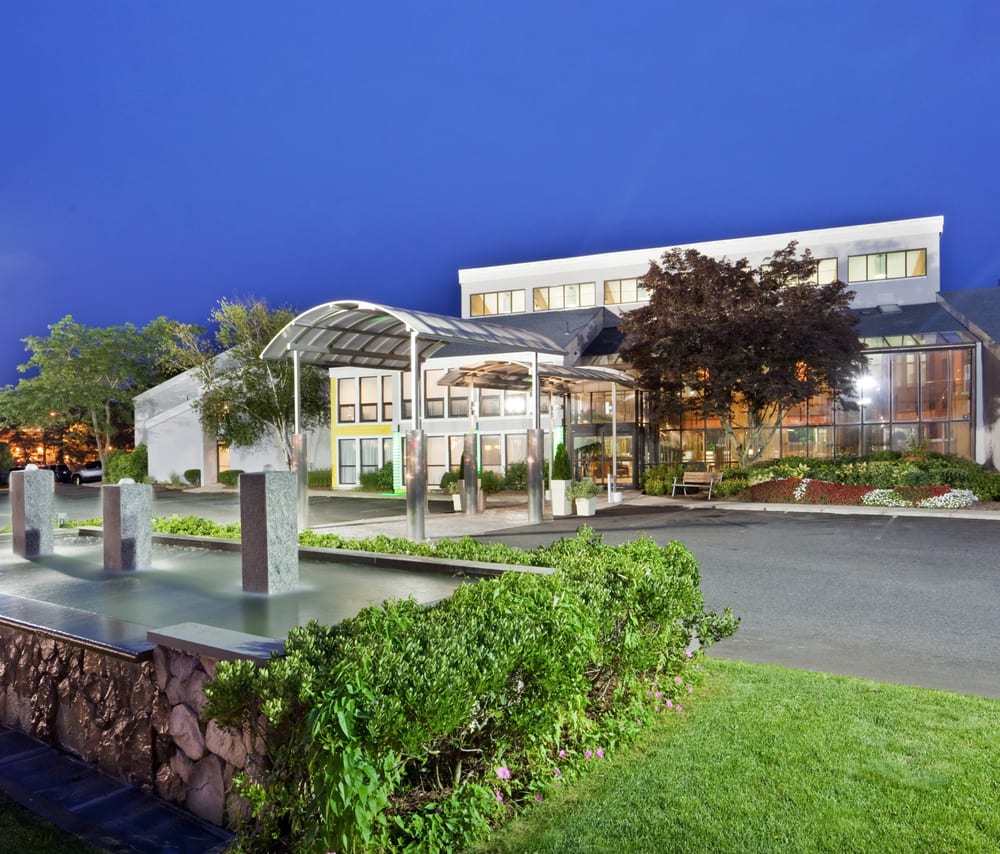HOLIDAY INN CAPE COD HYANNIS 35 Photos & 75 Reviews Venues & Event Spaces 1127 Iyannough