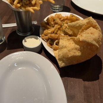 Twelve Kitchen + Cocktails - Truffle fries and calamari - New American Near Me - Tyler, Texas
