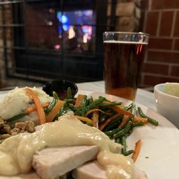 Turkey dinner! Turkey dinner!
