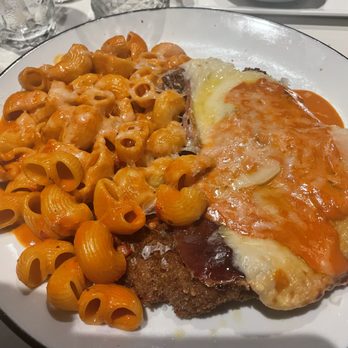 Il dono - Veal Arrabbiata - tasty but tough - Italian Near Me - Hamilton Township, New Jersey
