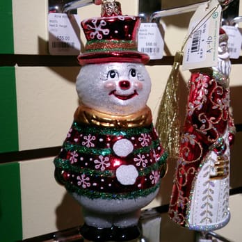 Kris Kringl - Holiday Decorations Near Me - Leavenworth, Washington Kris Kringl - Holiday Decorations Near Me - Leavenworth, Washington