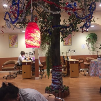Nancy's Nails & Spa - Nail Salons Near Me - Stoneham, Massachusetts