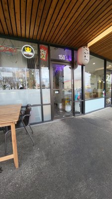 Mugen Noodle Bar by null